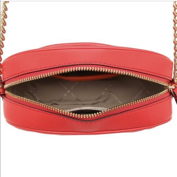 MICHAEL KORS ROSE SM OVAL CAMERA XBODY DR SANGRIA - Picture 3 of 16